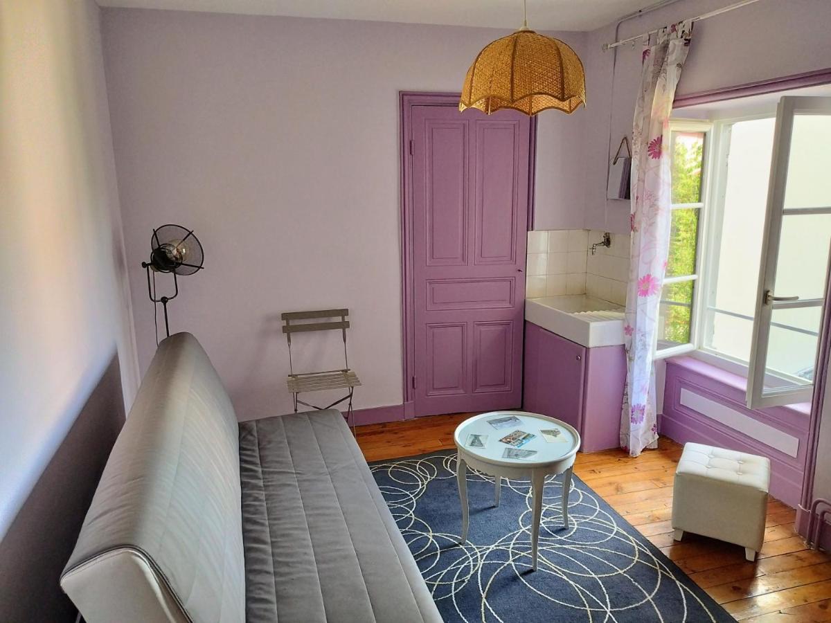 Ferienhaus Chaleureuse Maison De A Cote De La Mairie Ronde