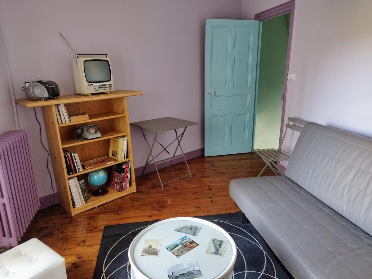 Сasa de vacaciones Chaleureuse Maison De à Côté De La Mairie Ronde Ambert